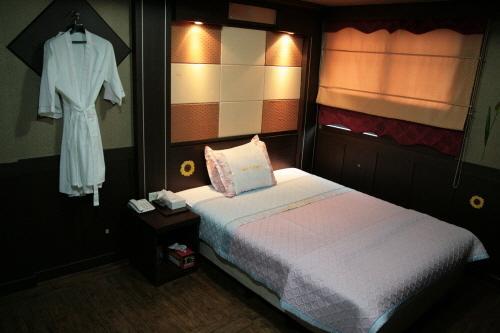 Movie Motel Jinju Quarto foto