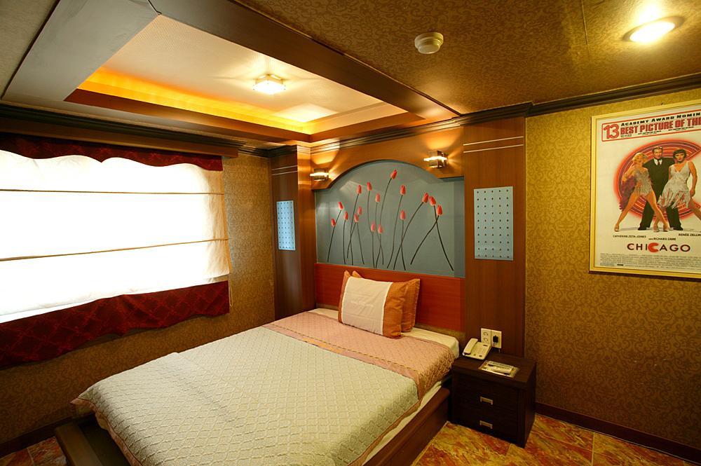 Movie Motel Jinju Quarto foto